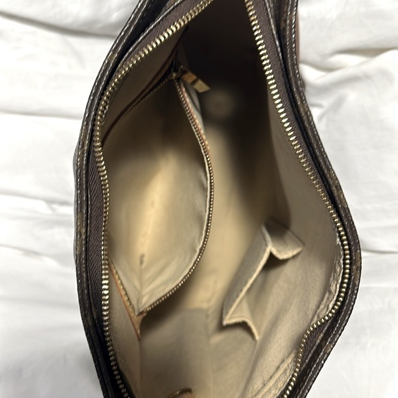 100% Authentic Louis Vuitton Monogram looping M M Bag Retired - Picture 2 of 4